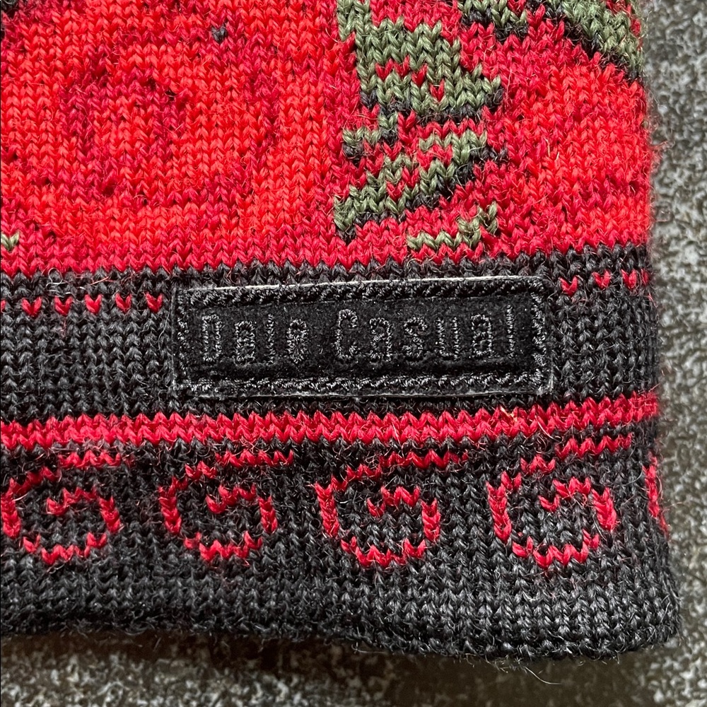 Dale of Norway Vintage Cardigan Sweater Women’s Large (L) Red Black Floral - Picture 12 of 15